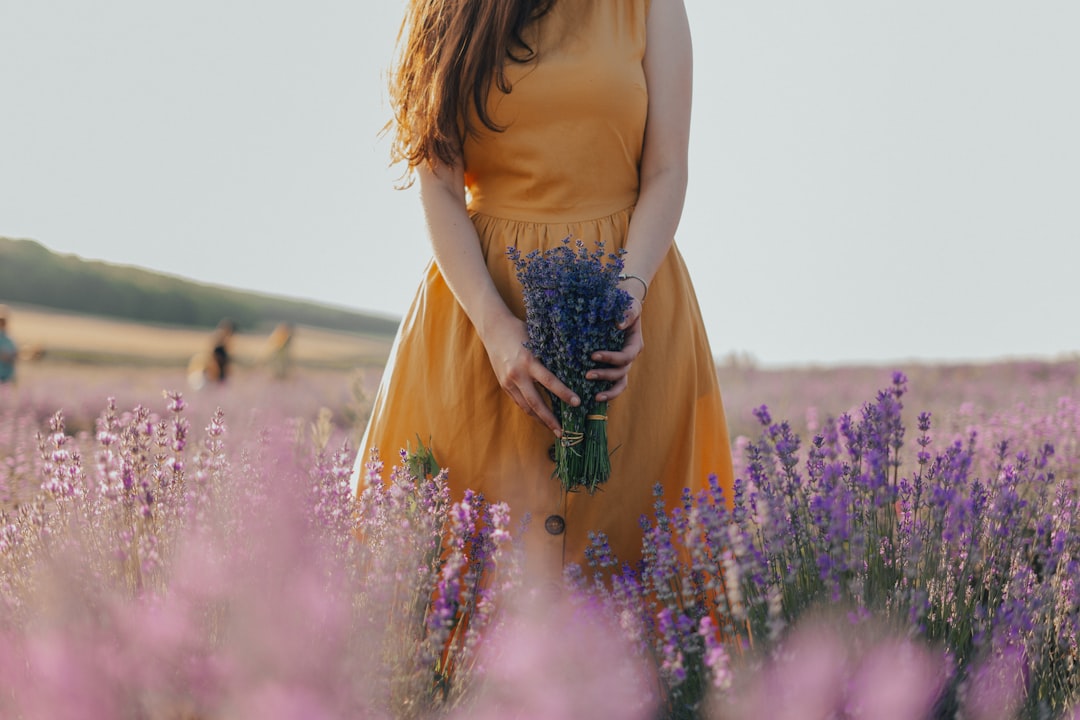 Photo yellow dress